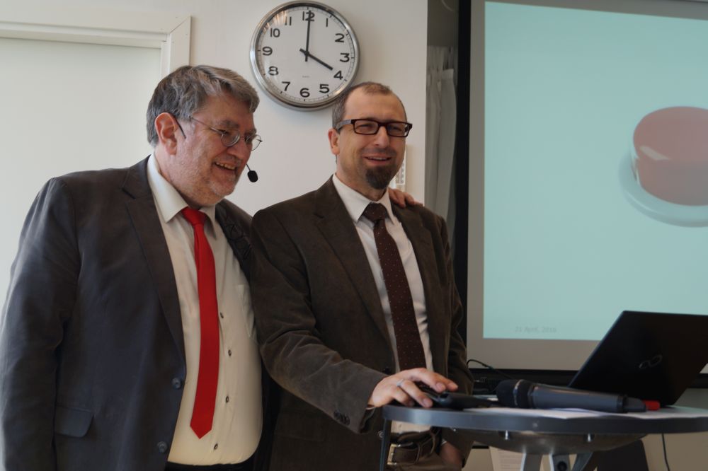  Ludwig Karg (Head of ERA-Net SG+ Support Team) and Michael Hübner (Coordinator of ERA-Net SG+) launching expera at the 2nd Call Launch Event in Stockholm, April 2016